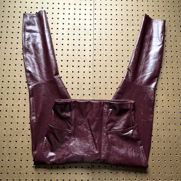 NWOT Spanx Leggings Womens Large Burgundy Red Faux Patent Leather 20301R Ruby - Picture 3 of 9